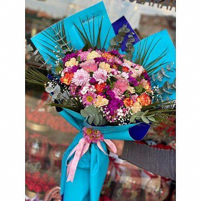 Renkli Kr Bahesi Buketi